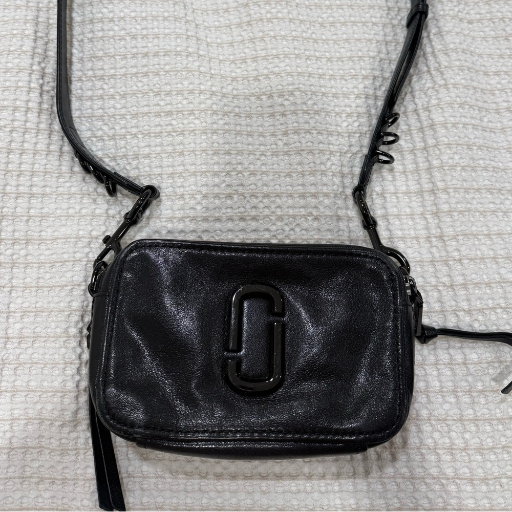 Black Leather Marc Jacob’s Crossbody Bag